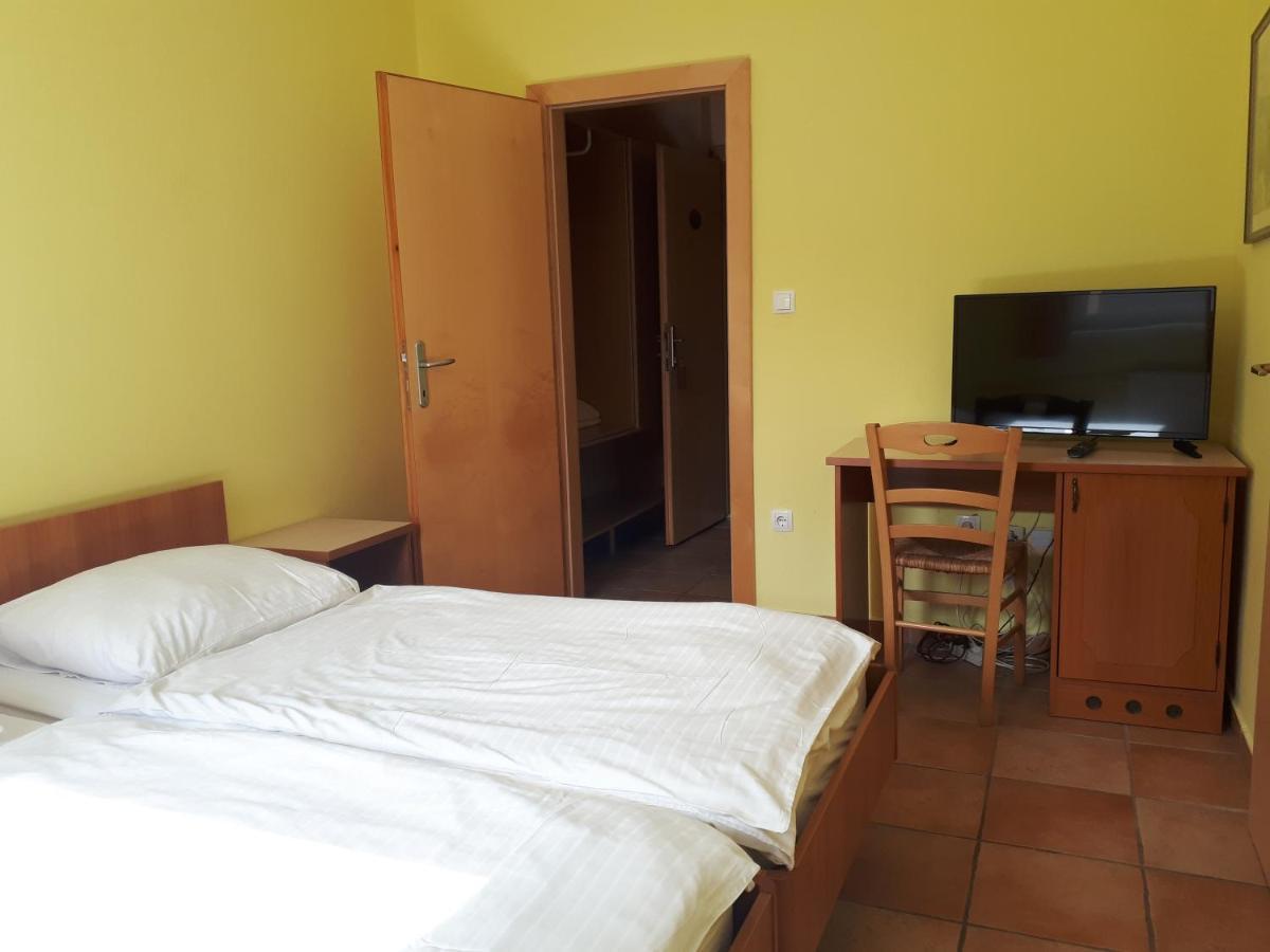 Hotel Kovac Osilnica Eksteriør bilde