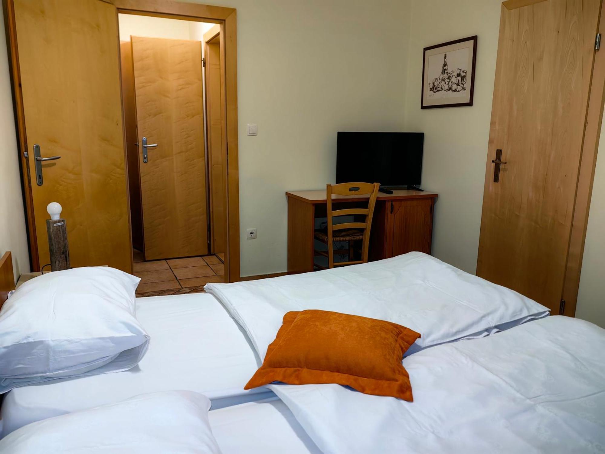 Hotel Kovac Osilnica Eksteriør bilde