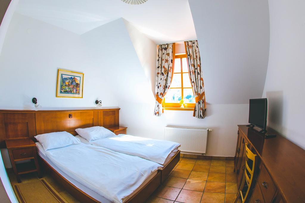 Hotel Kovac Osilnica Eksteriør bilde