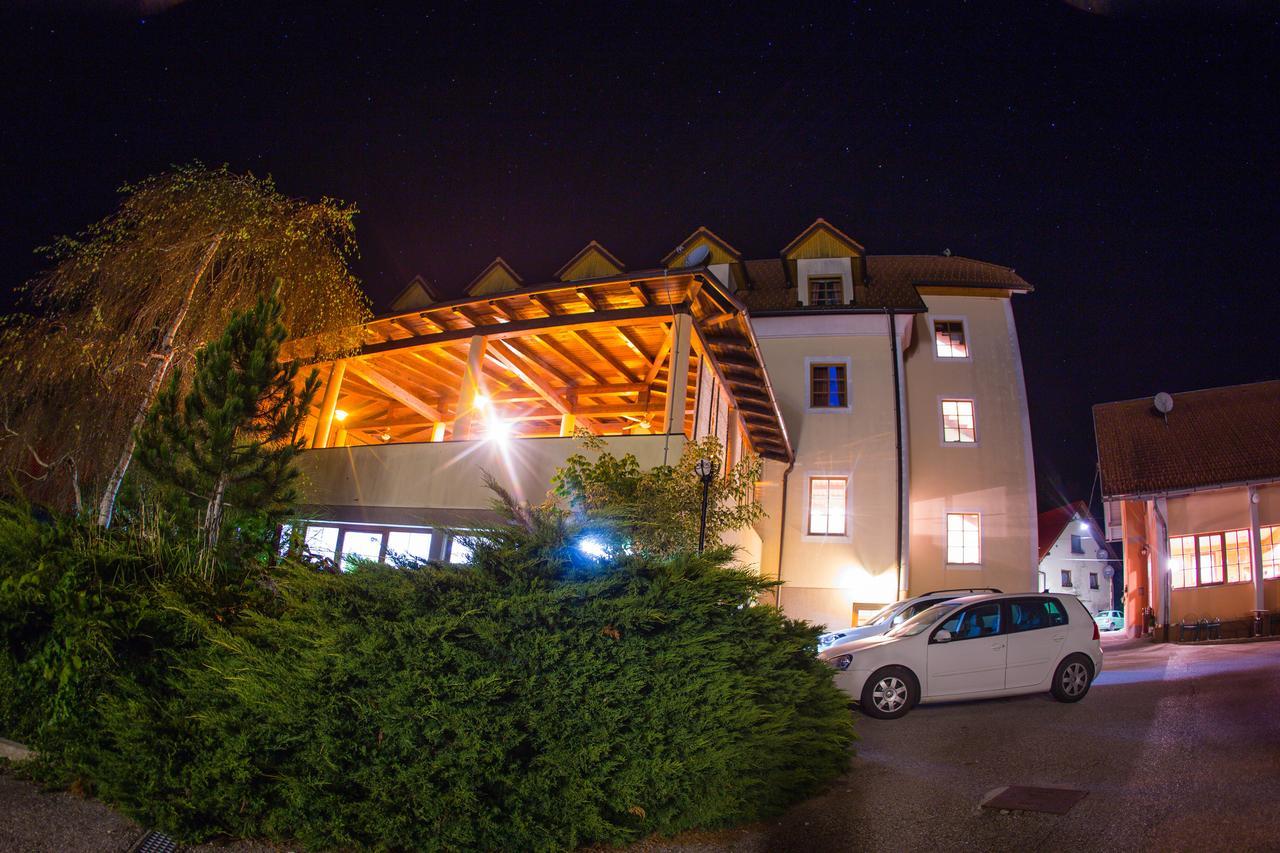 Hotel Kovac Osilnica Eksteriør bilde
